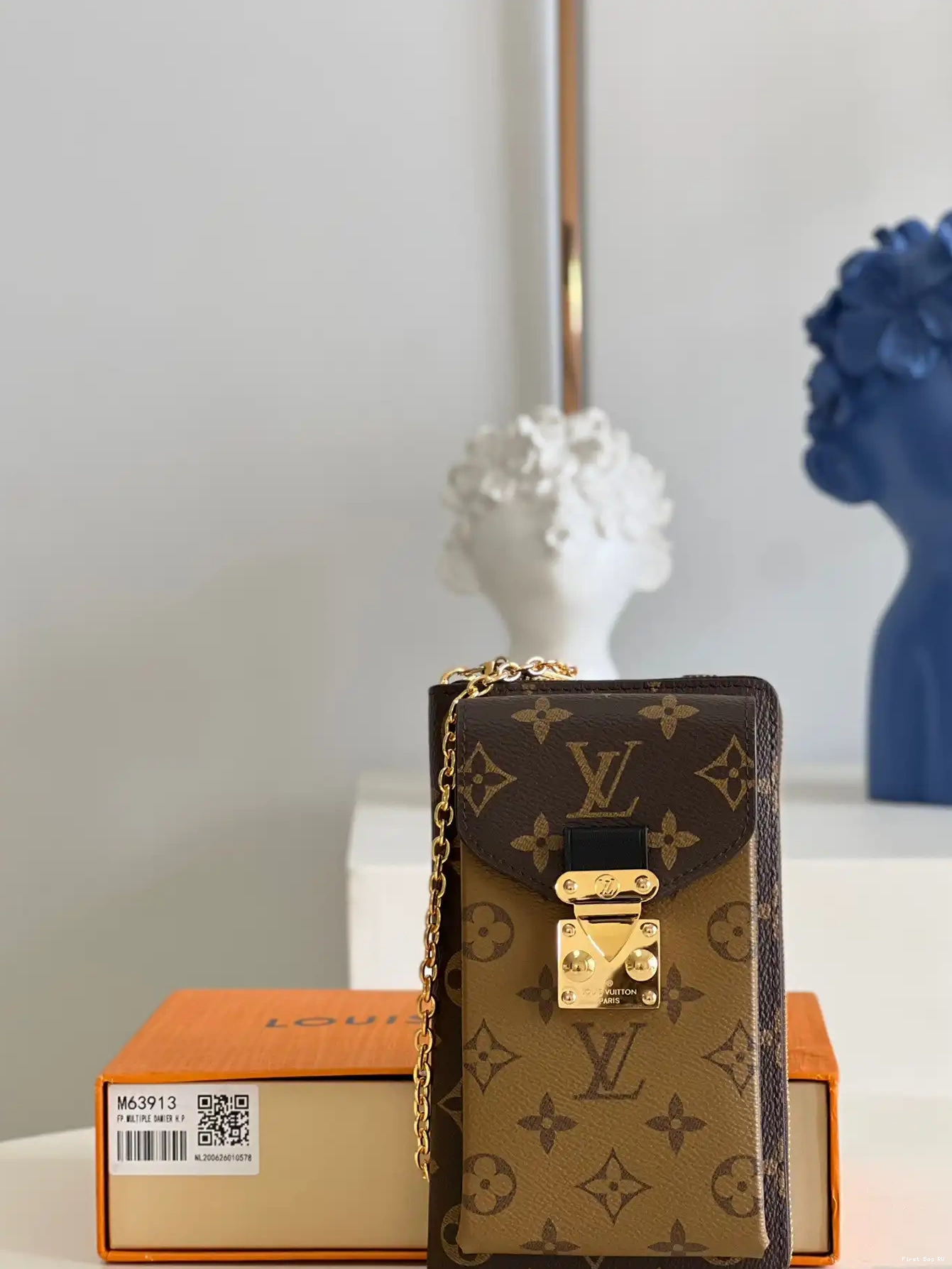 VERTICAL VUITTON TRUNK LOUIS 0630